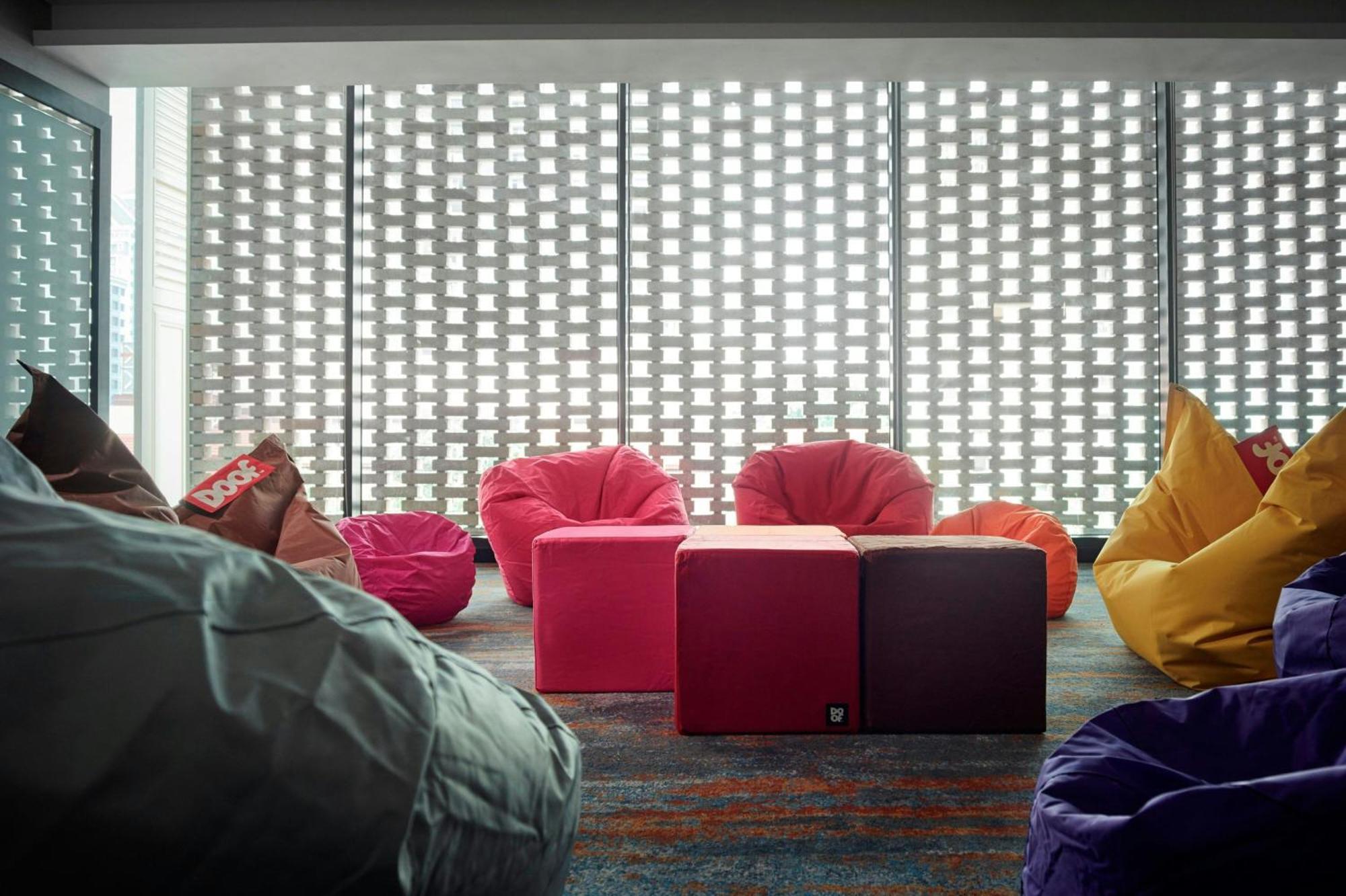 Hotel Stripes Kuala Lumpur, Autograph Collection — Billeder 3